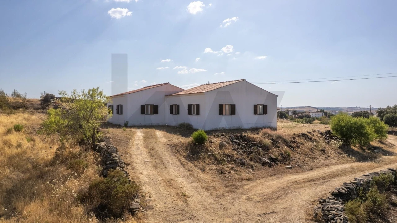 Armazém para Venda em Alcoutim e Pereiro Foto 2