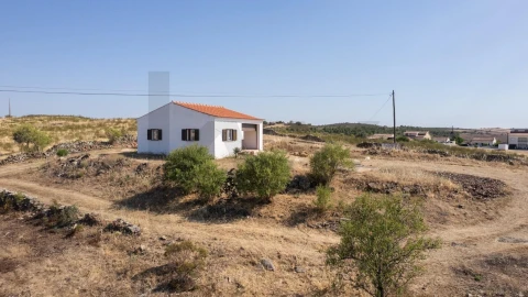 Armazém para Venda em Alcoutim e Pereiro