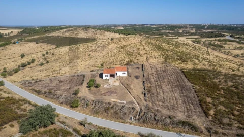 Armazém para Venda em Alcoutim e Pereiro