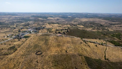 Armazém para Venda em Alcoutim e Pereiro