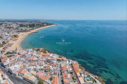 Moradia T3 para Venda em Albufeira e Olhos de Água
