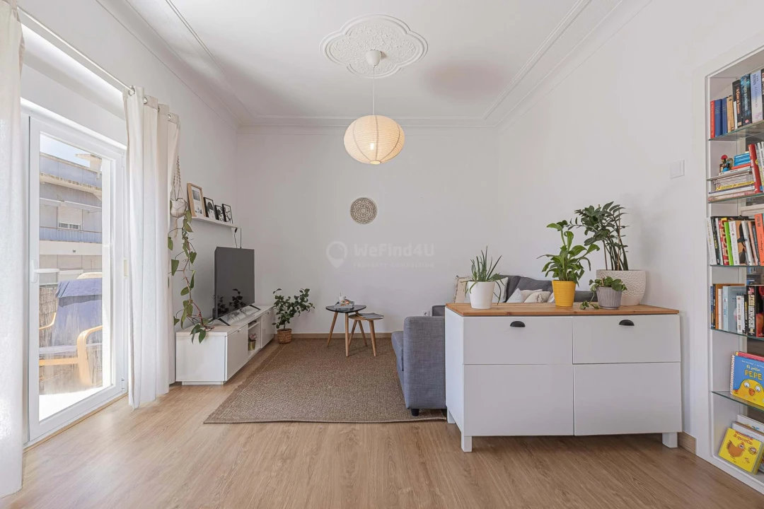 Apartamento T3 para Venda em Almada, Cova da Piedade, Pragal e Cacilhas Foto 3