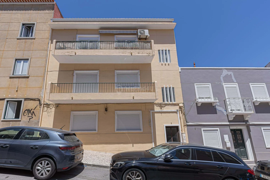 Apartamento T3 para Venda em Almada, Cova da Piedade, Pragal e Cacilhas Foto 52