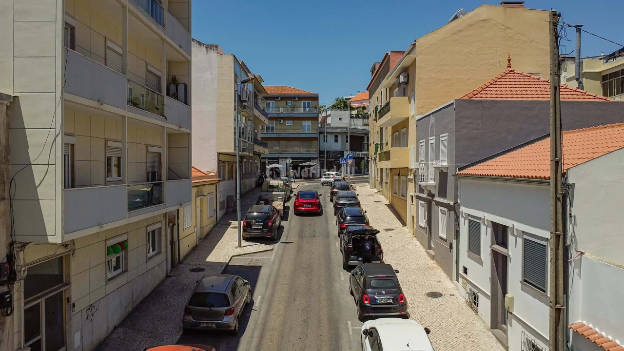 Apartamento T3 para Venda em Almada, Cova da Piedade, Pragal e Cacilhas Foto 54