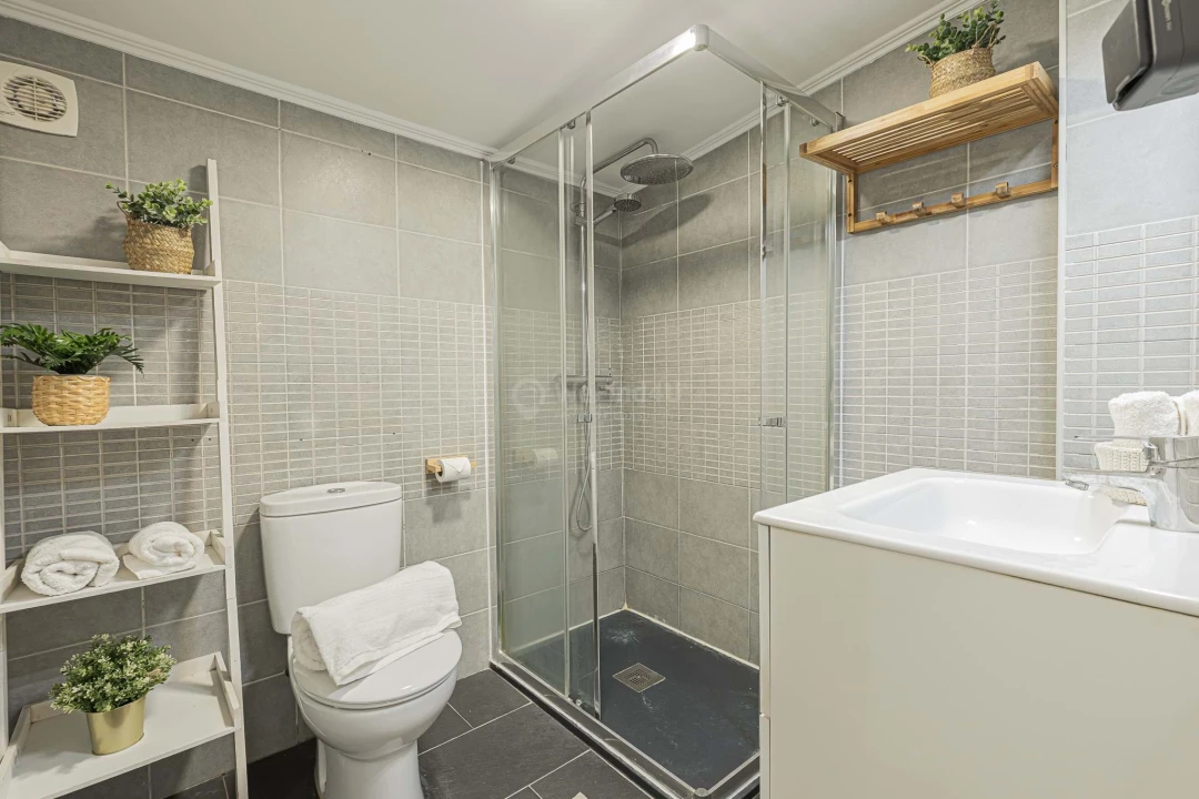 Apartamento T3 para Venda em Almada, Cova da Piedade, Pragal e Cacilhas Foto 46