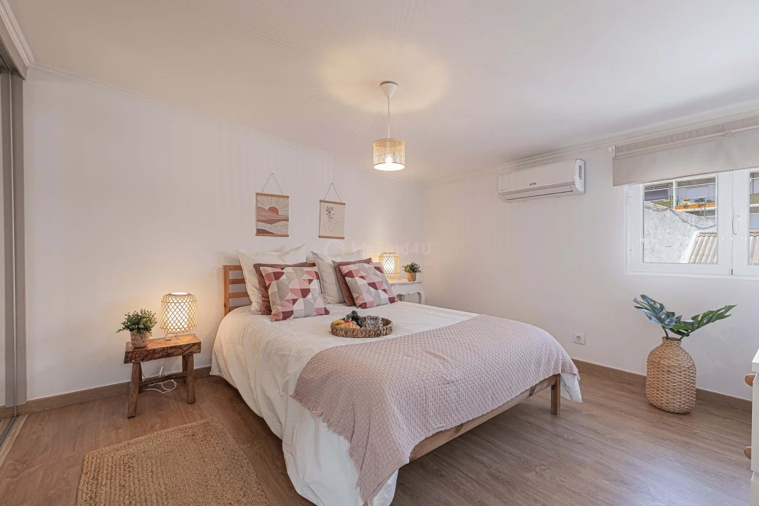 Apartamento T3 para Venda em Almada, Cova da Piedade, Pragal e Cacilhas Foto 33