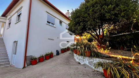 Moradia T3 para Venda em Santa Maria Maior e Monserrate e Meadela
