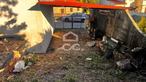 Moradia T3 para Venda em Santa Maria Maior e Monserrate e Meadela