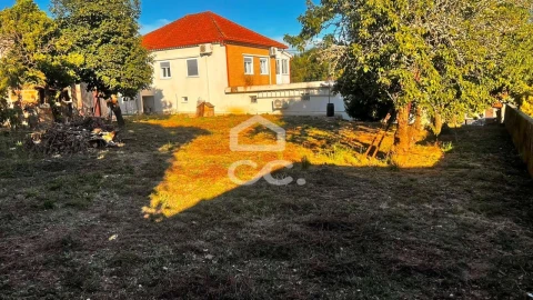 Moradia T3 para Venda em Santa Maria Maior e Monserrate e Meadela