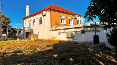 Moradia T3 para Venda em Santa Maria Maior e Monserrate e Meadela