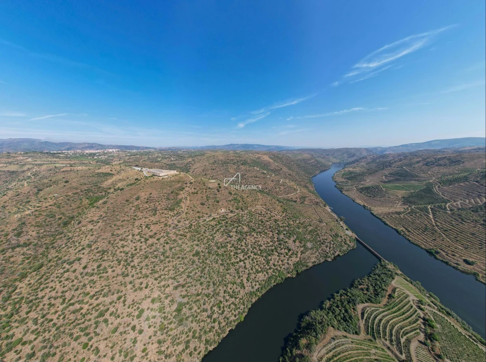 Terreno para Venda em Vila Nova de Foz Côa Foto 9