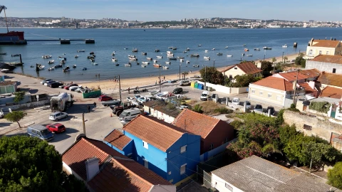 Prédio para Venda em Caparica e Trafaria