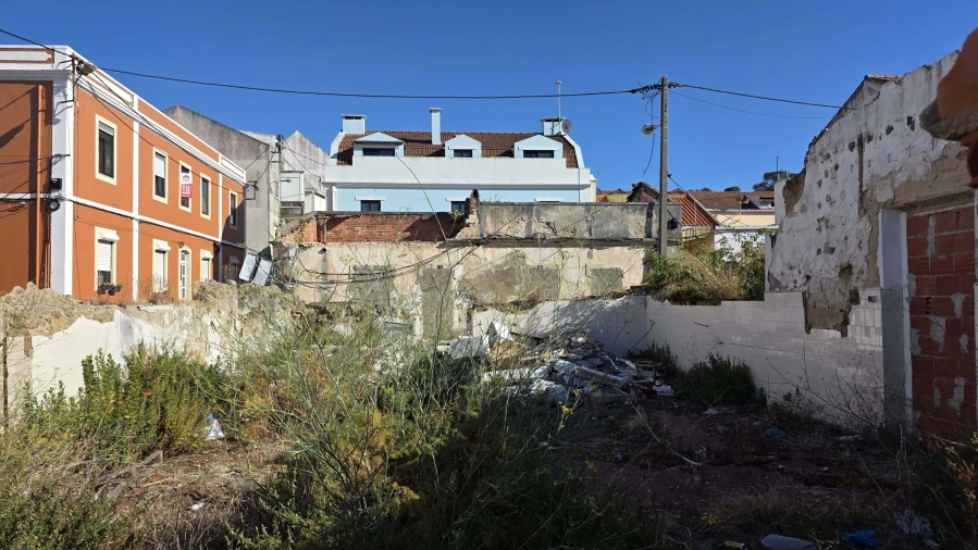 Prédio para Venda em Caparica e Trafaria Foto 13