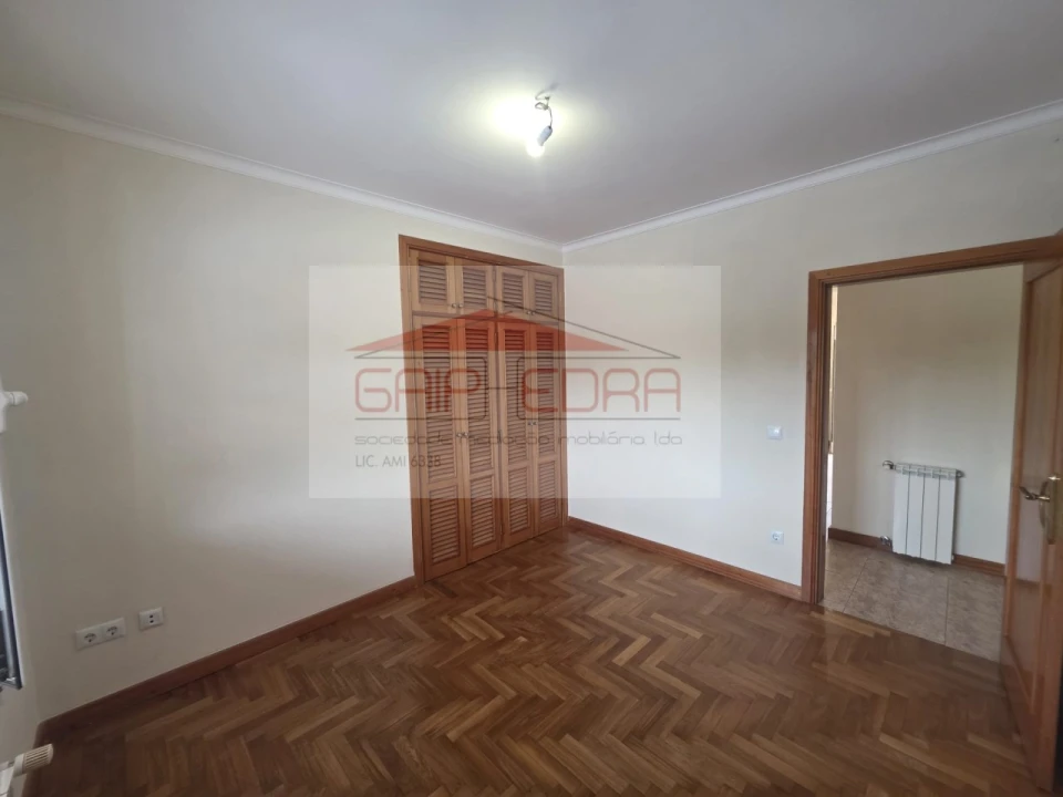 Moradia T4 para Venda em Canedo, Vale e Vila Maior Foto 27