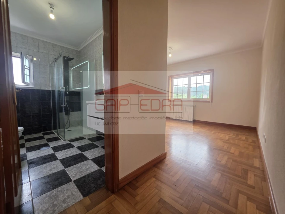 Moradia T4 para Venda em Canedo, Vale e Vila Maior Foto 21