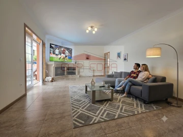 Moradia T4 para Venda em Canedo, Vale e Vila Maior