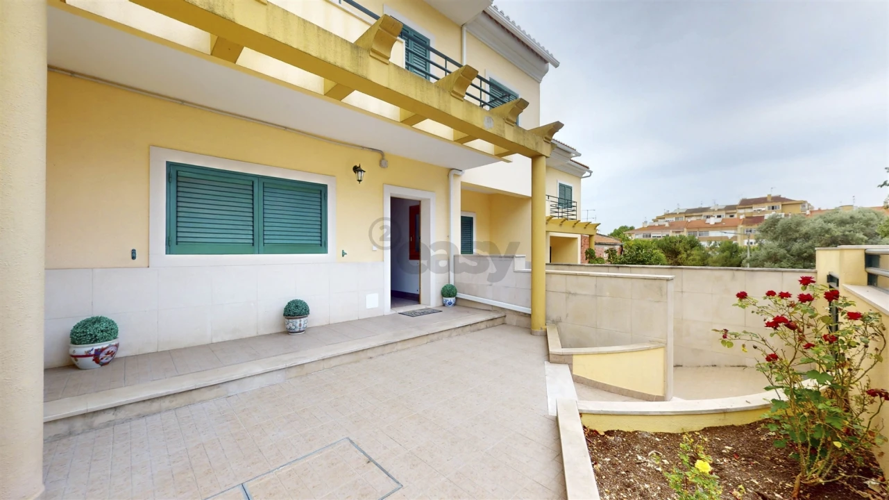 Moradia T5 para Arrendamento em Póvoa de Santa Iria e Forte da Casa Foto 35