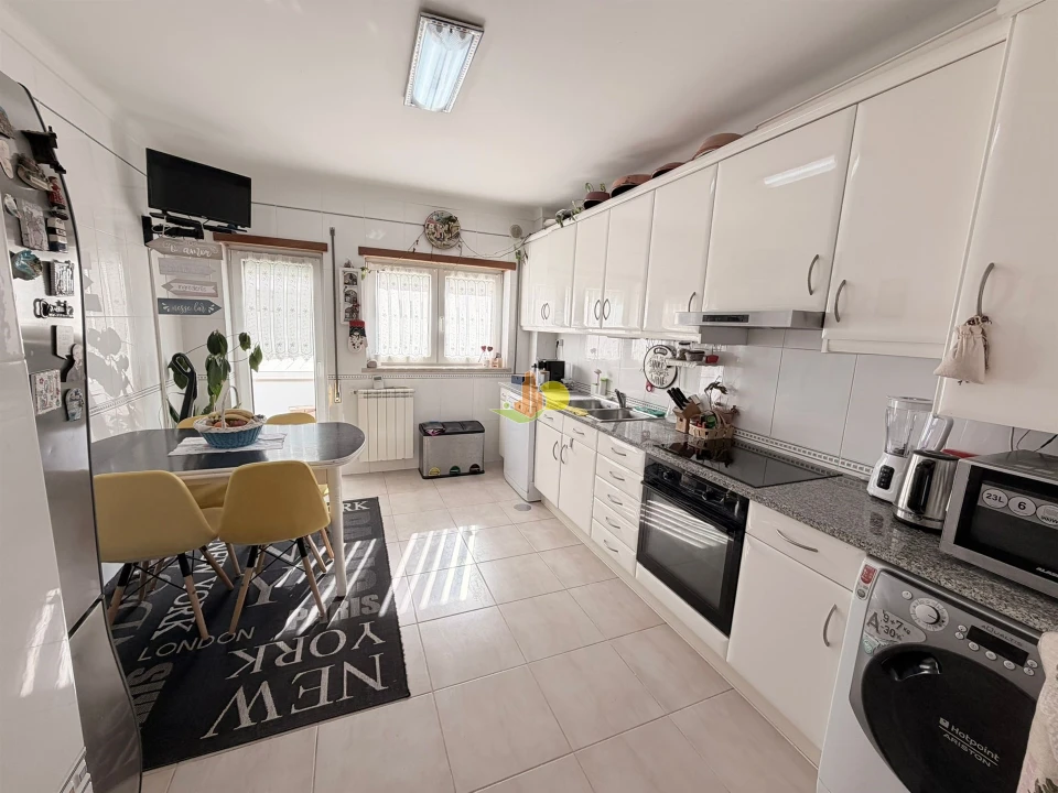 Apartamento T3 para Arrendamento em Buarcos Foto 3