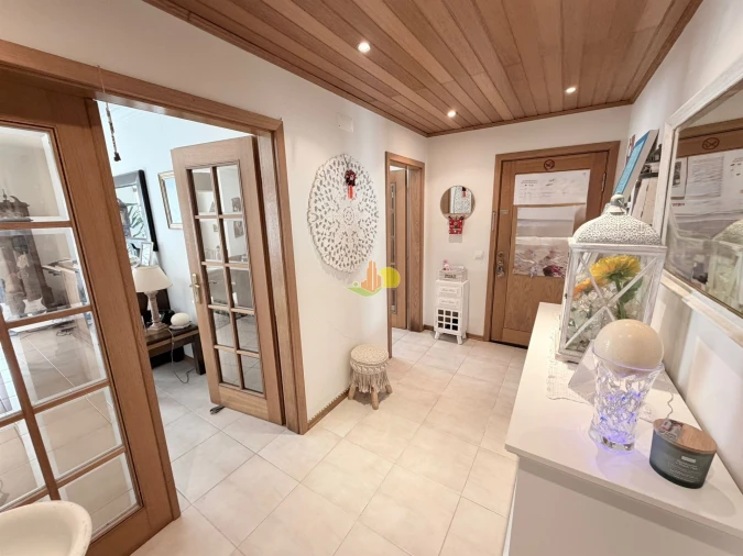 Apartamento T3 para Arrendamento em Buarcos Foto 12