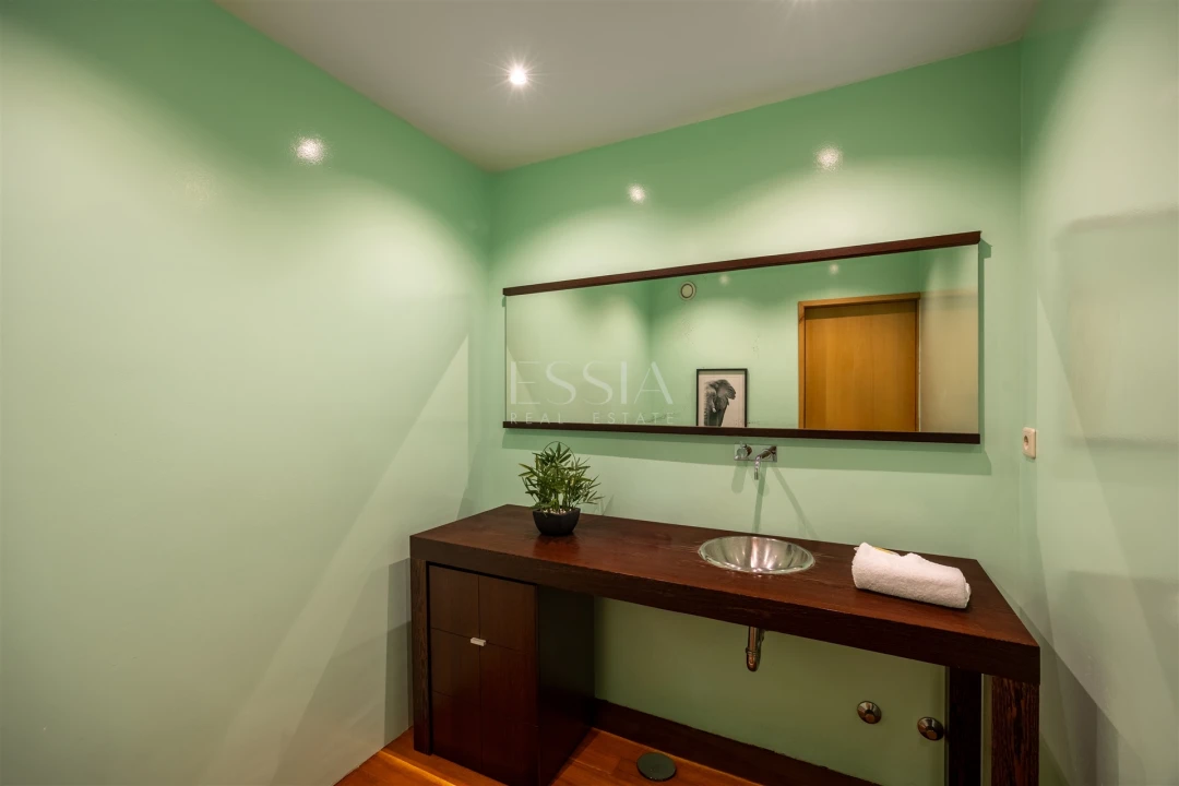Apartamento T4 para Arrendamento em Lordelo do Ouro e Massarelos Foto 24