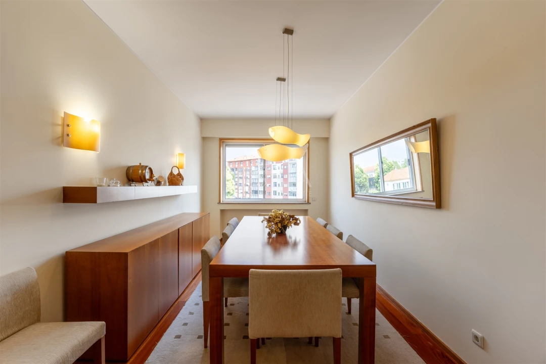 Apartamento T4 para Arrendamento em Lordelo do Ouro e Massarelos Foto 4