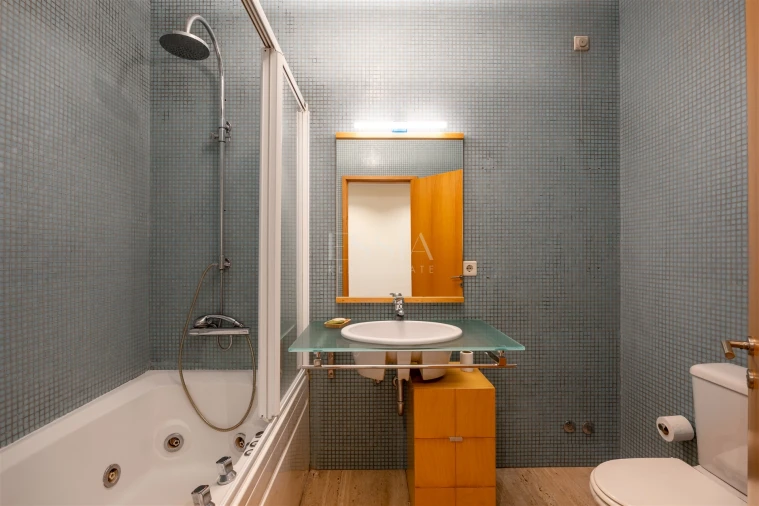 Apartamento T4 para Arrendamento em Lordelo do Ouro e Massarelos Foto 33