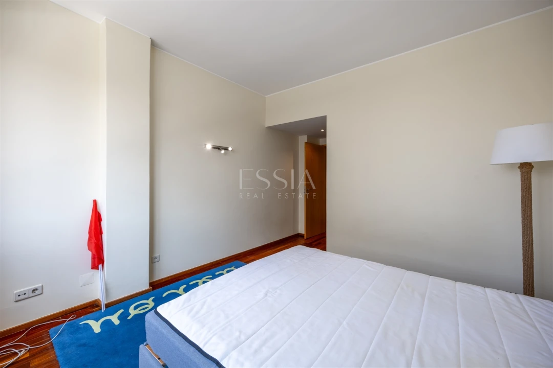 Apartamento T4 para Arrendamento em Lordelo do Ouro e Massarelos Foto 30