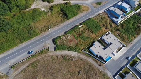 Terreno para Venda em Ruivães e Novais