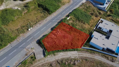 Terreno para Venda em Ruivães e Novais
