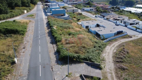 Terreno para Venda em Ruivães e Novais