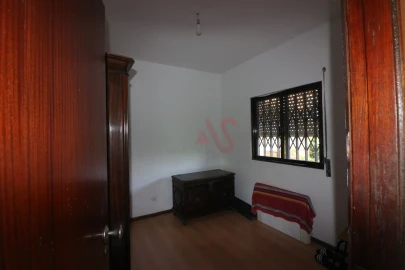 Moradia T7 para Venda em Santa Eulália