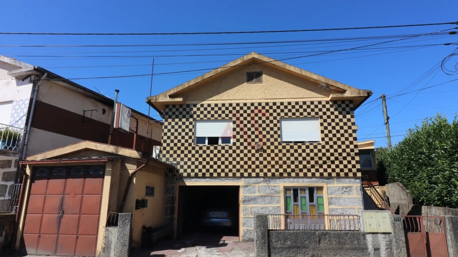 Moradia T7 para Venda em Santa Eulália