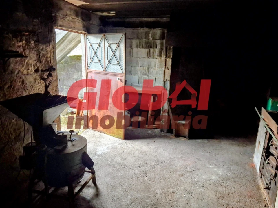 Moradia T3 para Venda em Mundão Foto 17
