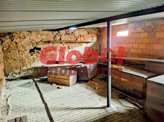 Moradia T3 para Venda em Mundão Foto 16
