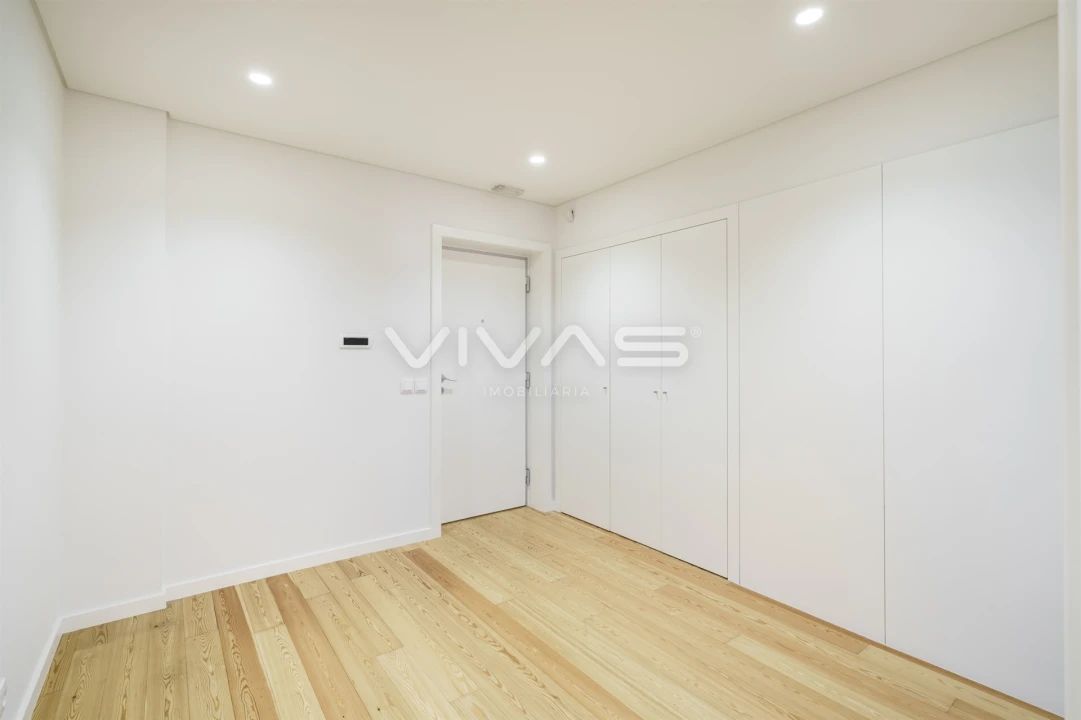 Apartamento T4 para Arrendamento em Nogueira, Fraião e Lamaçães Foto 14