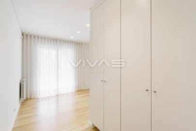 Apartamento T4 para Arrendamento em Nogueira, Fraião e Lamaçães