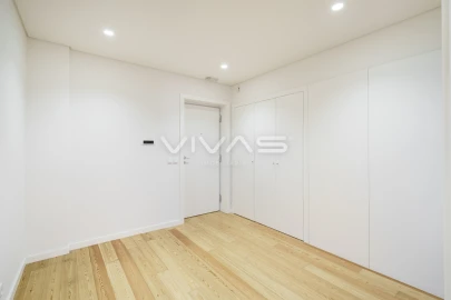 Apartamento T4 para Arrendamento em Nogueira, Fraião e Lamaçães
