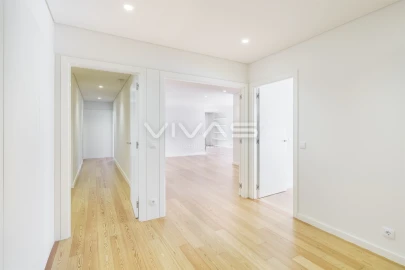 Apartamento T4 para Arrendamento em Nogueira, Fraião e Lamaçães