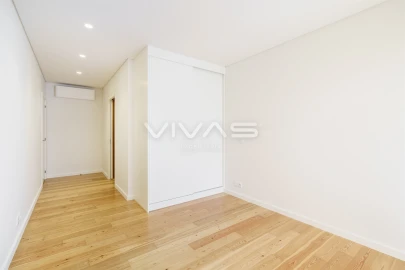 Apartamento T4 para Arrendamento em Nogueira, Fraião e Lamaçães