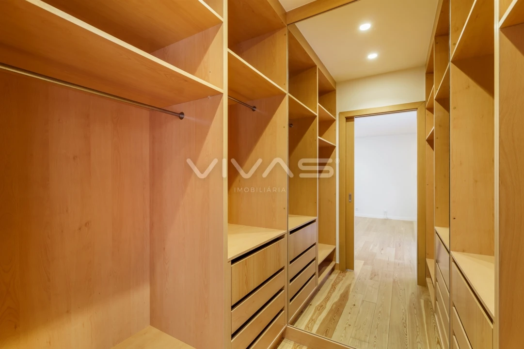 Apartamento T4 para Arrendamento em Nogueira, Fraião e Lamaçães Foto 38