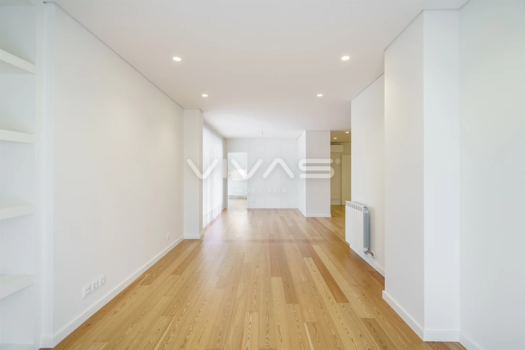 Apartamento T4 para Arrendamento em Nogueira, Fraião e Lamaçães Foto 6