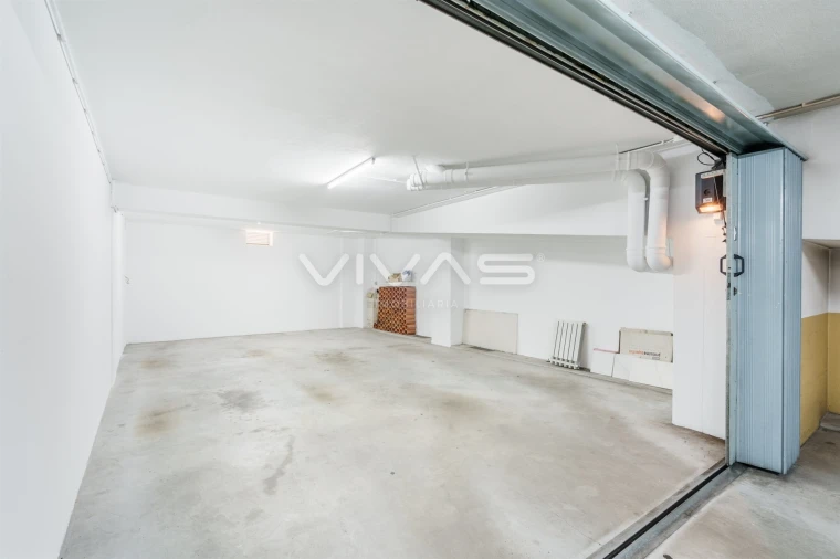 Apartamento T4 para Arrendamento em Nogueira, Fraião e Lamaçães Foto 43