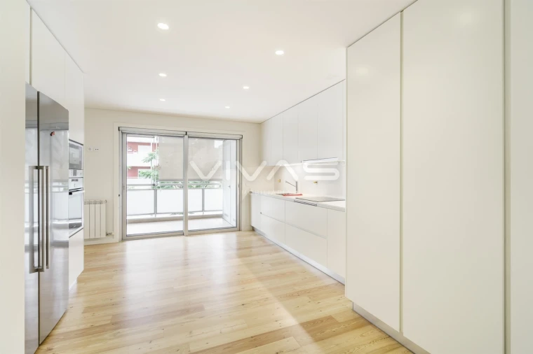 Apartamento T4 para Arrendamento em Nogueira, Fraião e Lamaçães Foto 16