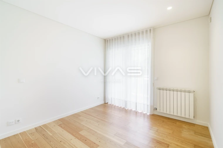 Apartamento T4 para Arrendamento em Nogueira, Fraião e Lamaçães Foto 21