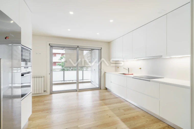 Apartamento T4 para Arrendamento em Nogueira, Fraião e Lamaçães Foto 17