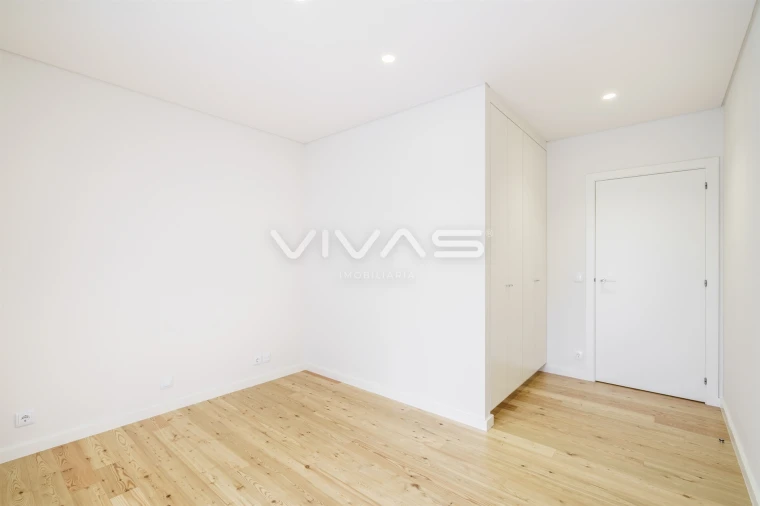 Apartamento T4 para Arrendamento em Nogueira, Fraião e Lamaçães Foto 29