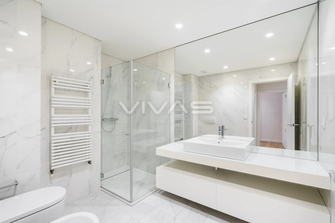 Apartamento T4 para Arrendamento em Nogueira, Fraião e Lamaçães Foto 30