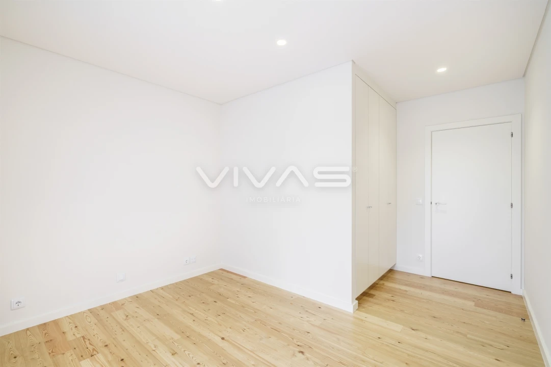 Apartamento T4 para Arrendamento em Nogueira, Fraião e Lamaçães Foto 29