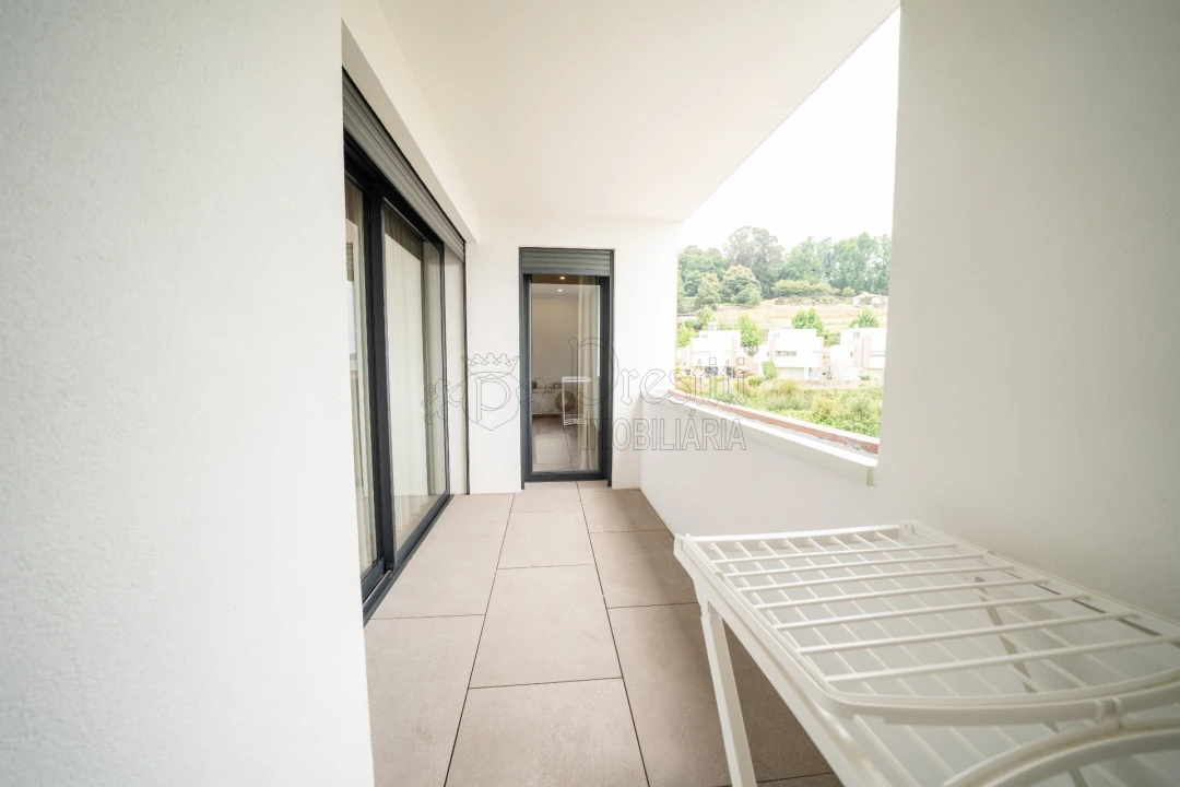 Apartamento T3 para Arrendamento em Costa Foto 17