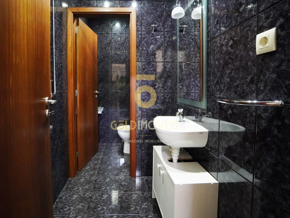 Moradia T4 para Venda em Vila Cova da Lixa e Borba de Godim Foto 24